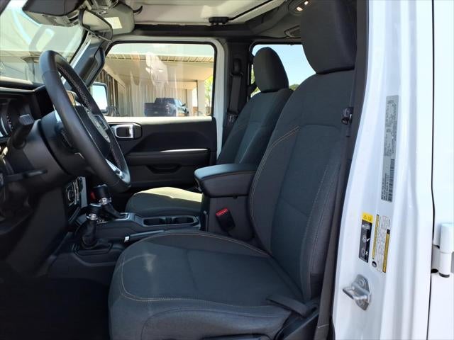 2025 Jeep Wrangler 4-Door Sahara 4x4