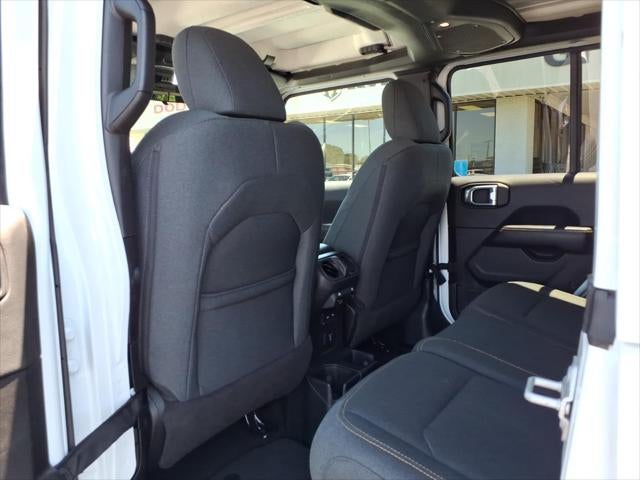 2025 Jeep Wrangler 4-Door Sahara 4x4