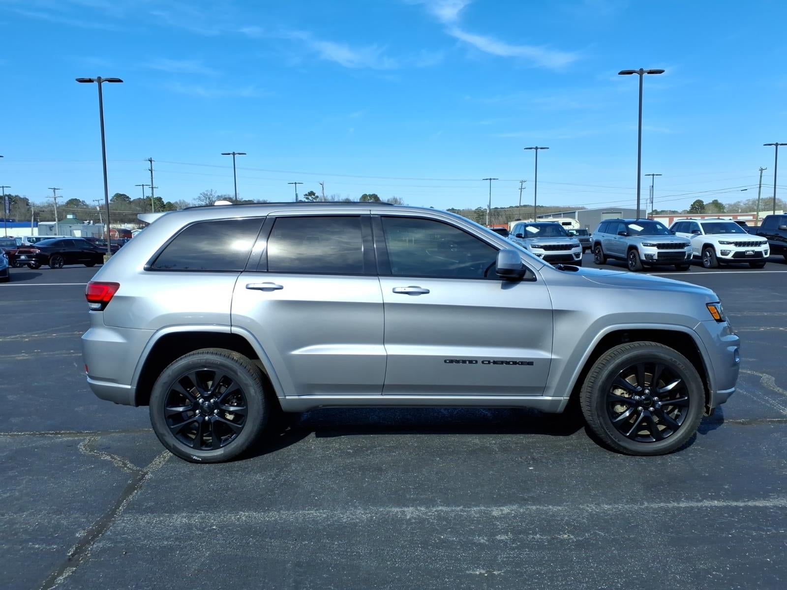 2021 Jeep Grand Cherokee Laredo X 4x4
