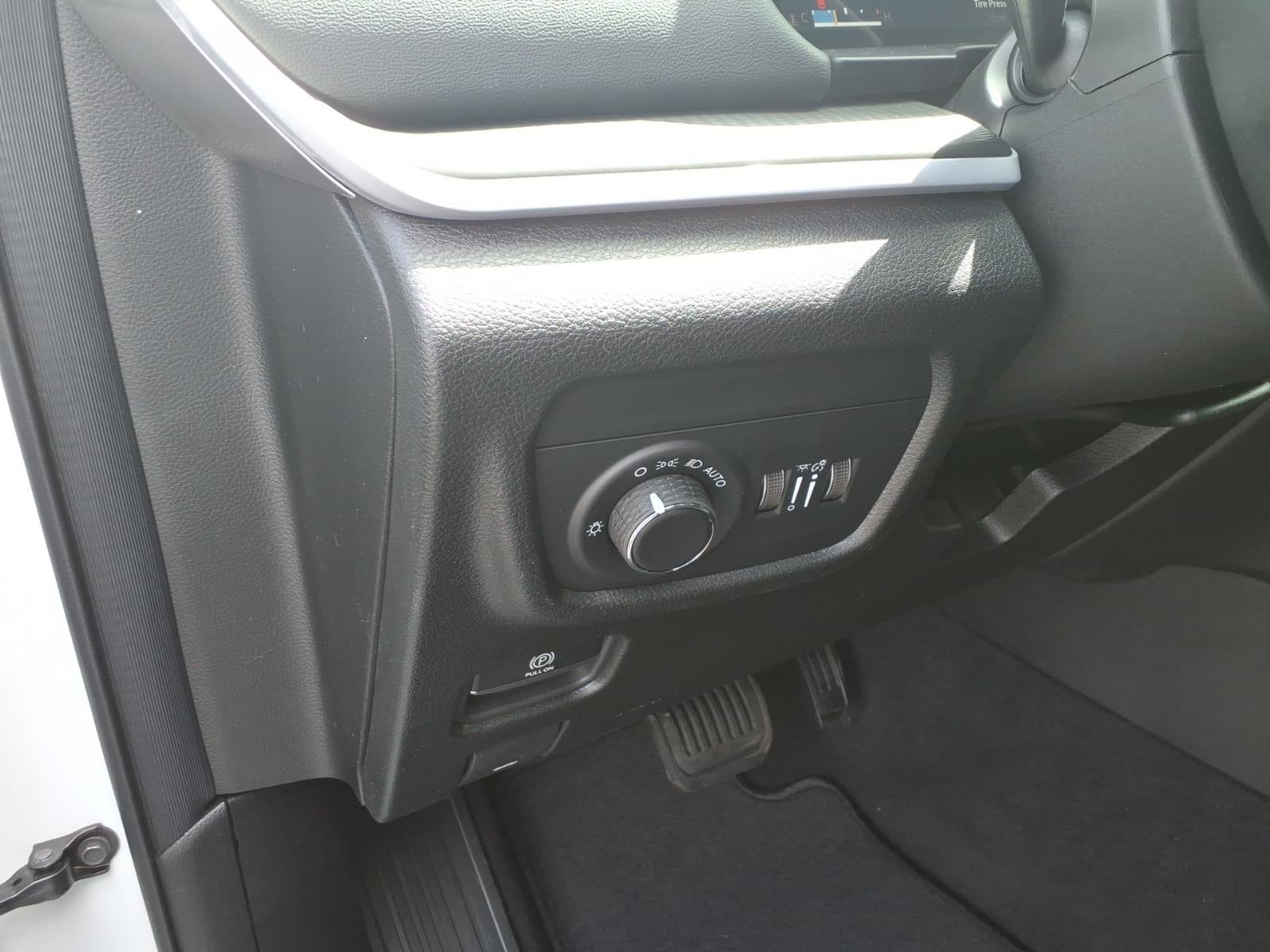 2026 Jeep Grand Cherokee GRAND CHEROKEE LAREDO X 4X2