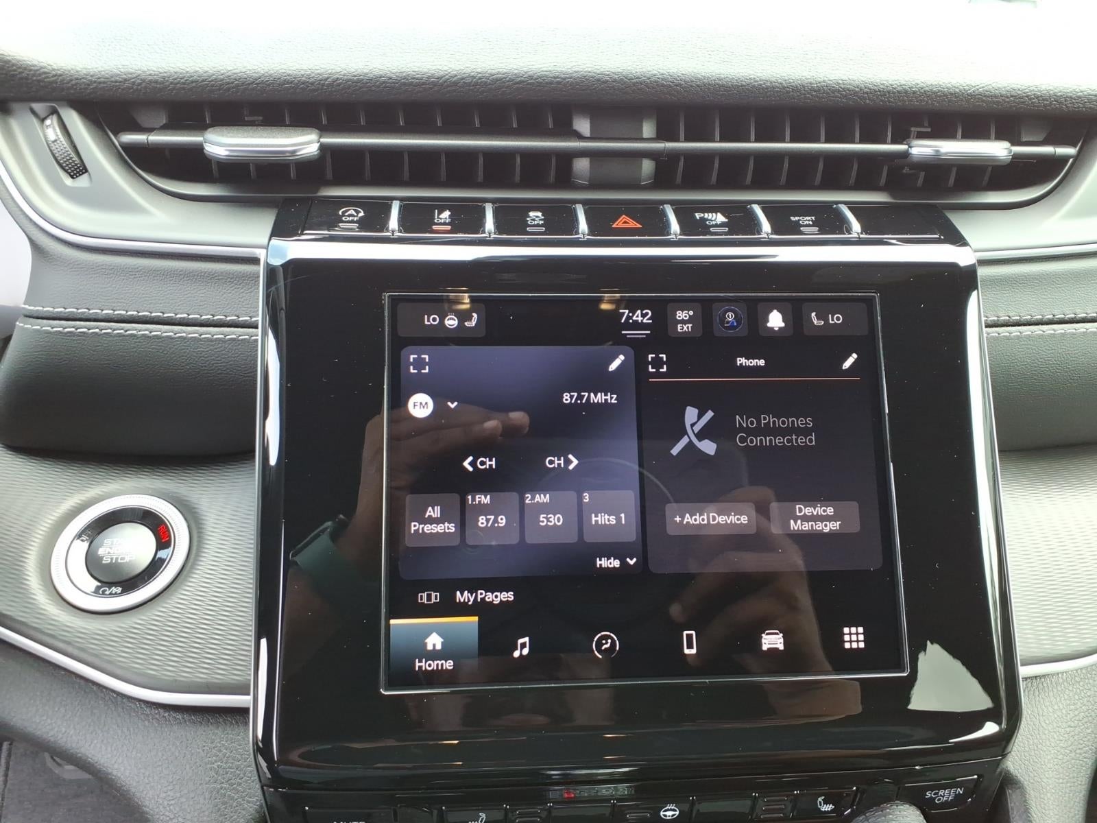 2026 Jeep Grand Cherokee GRAND CHEROKEE LAREDO X 4X2