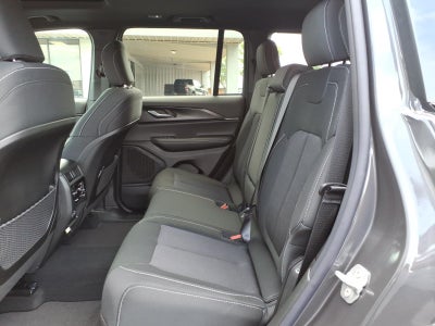 2026 Jeep Grand Cherokee GRAND CHEROKEE LAREDO X 4X2