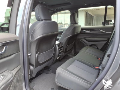 2026 Jeep Grand Cherokee GRAND CHEROKEE LAREDO X 4X2