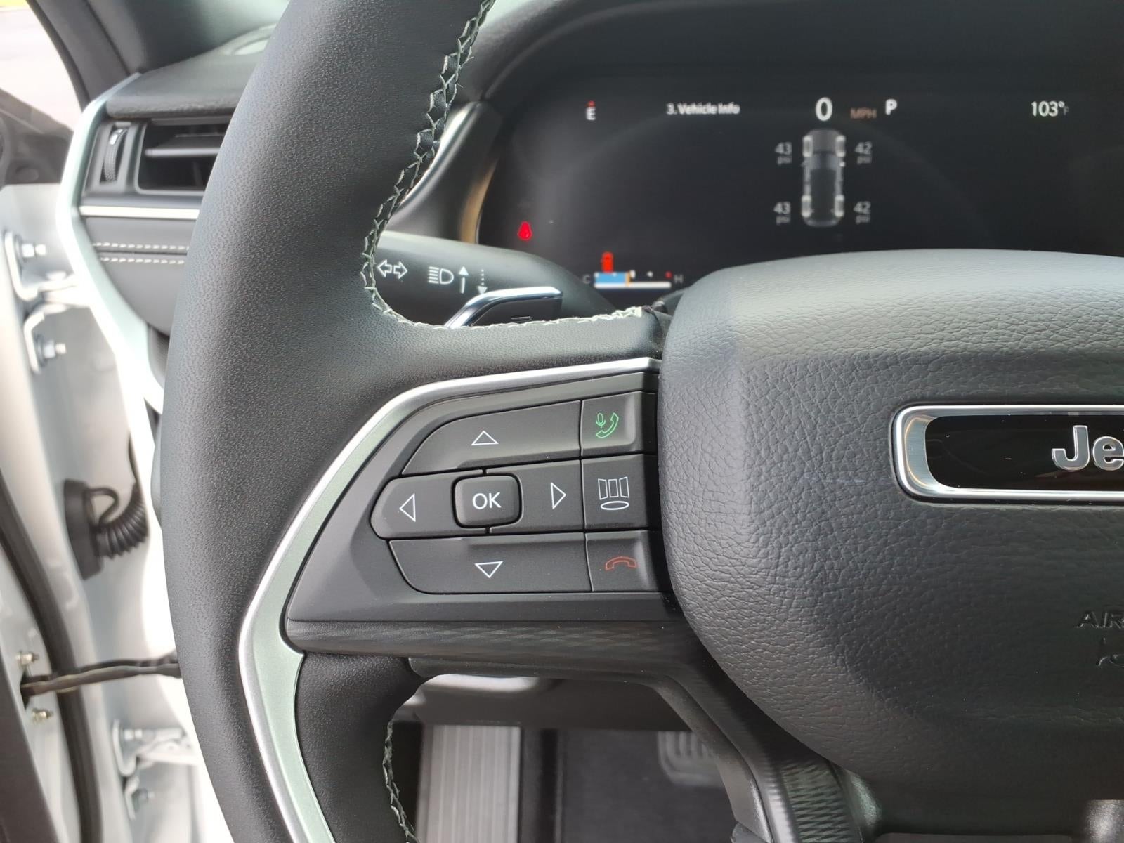 2026 Jeep Grand Cherokee GRAND CHEROKEE LAREDO X 4X2