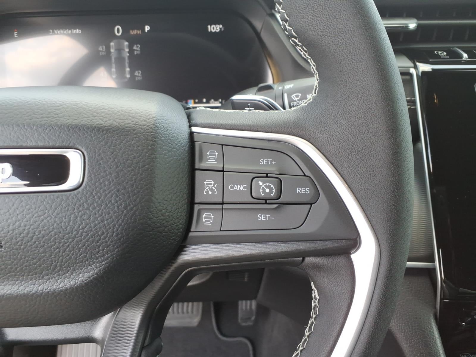 2026 Jeep Grand Cherokee GRAND CHEROKEE LAREDO X 4X2