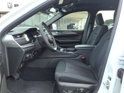 2026 Jeep Grand Cherokee GRAND CHEROKEE LAREDO X 4X2
