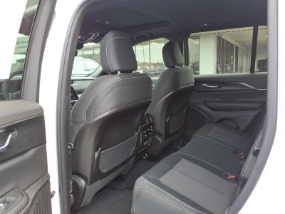 2026 Jeep Grand Cherokee GRAND CHEROKEE LAREDO X 4X2