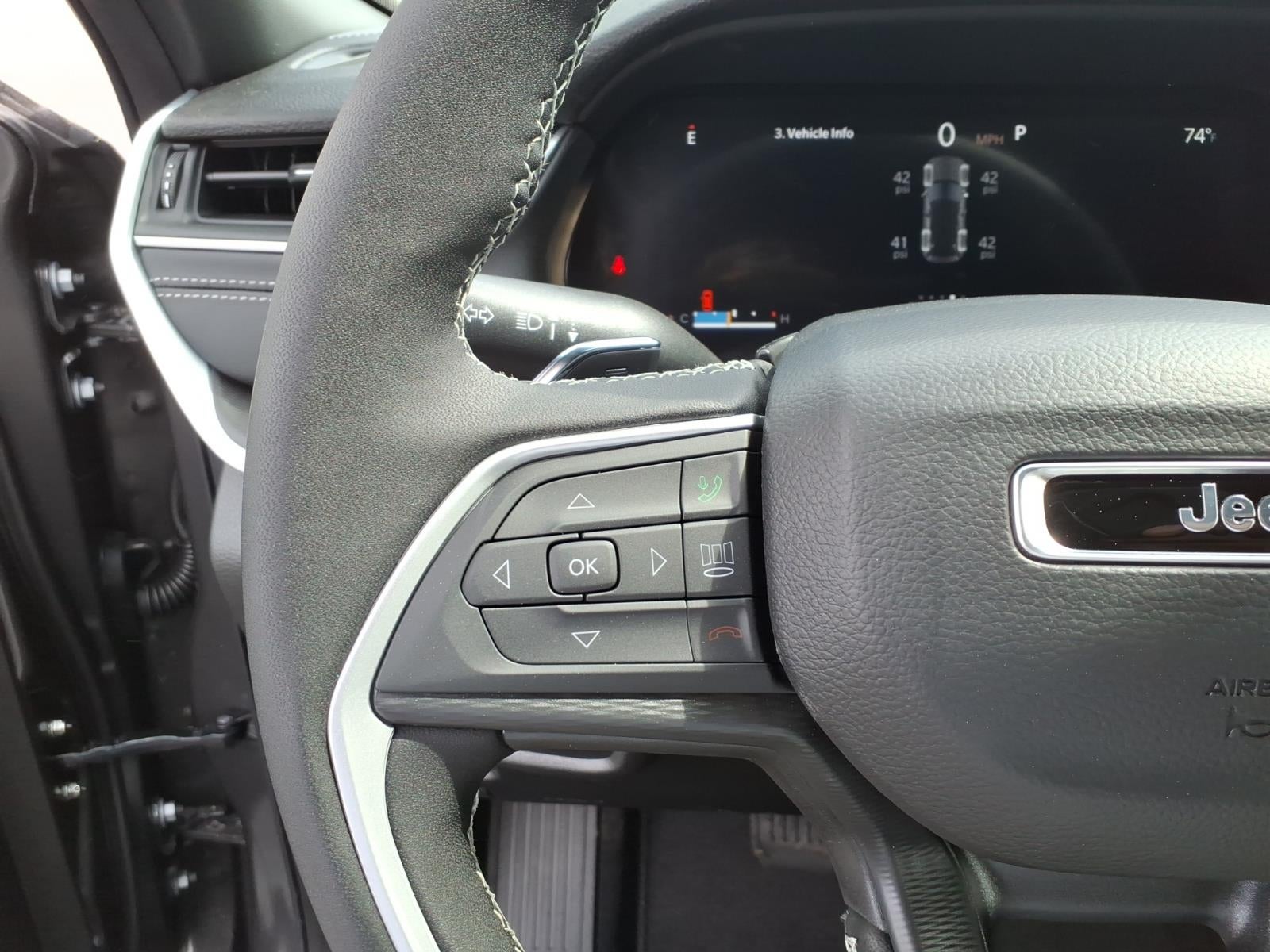 2026 Jeep Grand Cherokee GRAND CHEROKEE LAREDO X 4X2