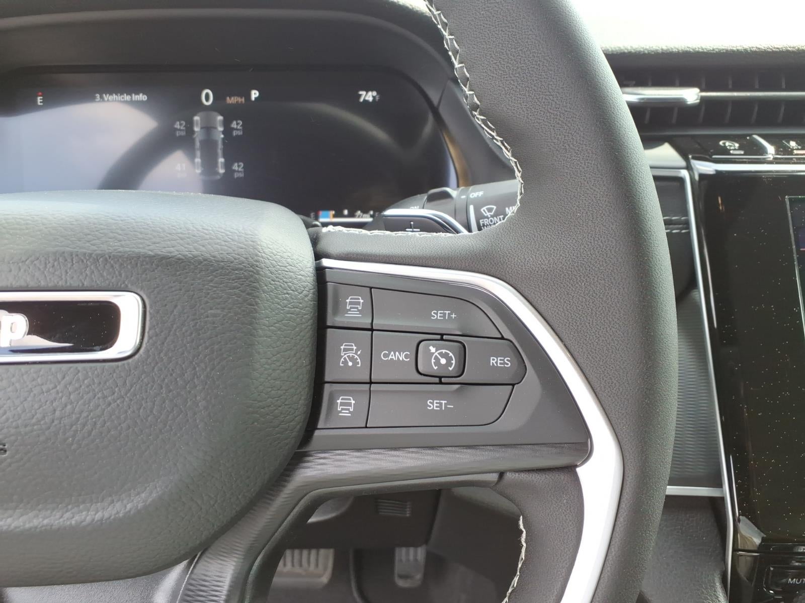 2026 Jeep Grand Cherokee GRAND CHEROKEE LAREDO X 4X2