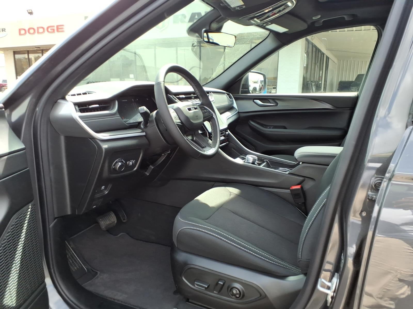 2026 Jeep Grand Cherokee GRAND CHEROKEE LAREDO X 4X2