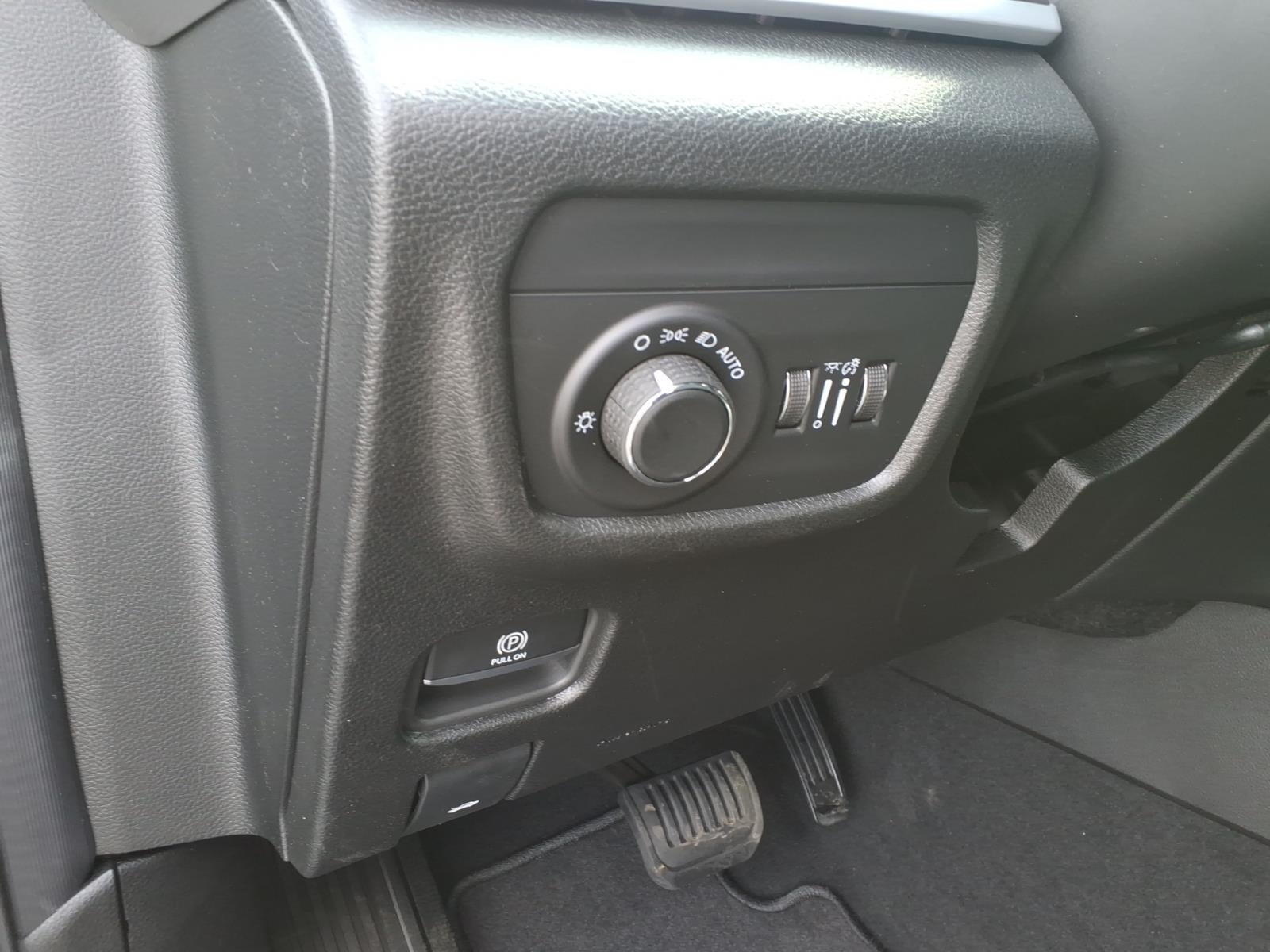 2026 Jeep Grand Cherokee GRAND CHEROKEE LAREDO X 4X2