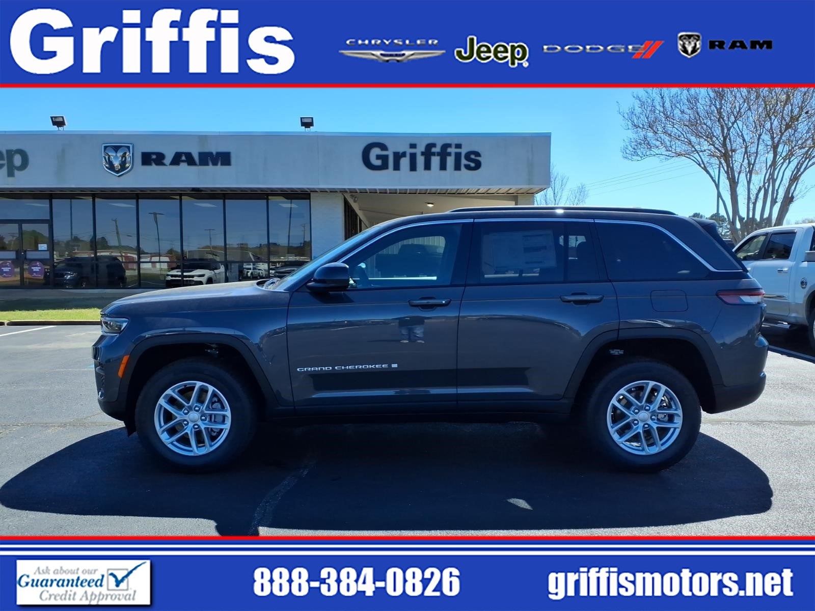 2026 Jeep Grand Cherokee GRAND CHEROKEE LAREDO 4X2