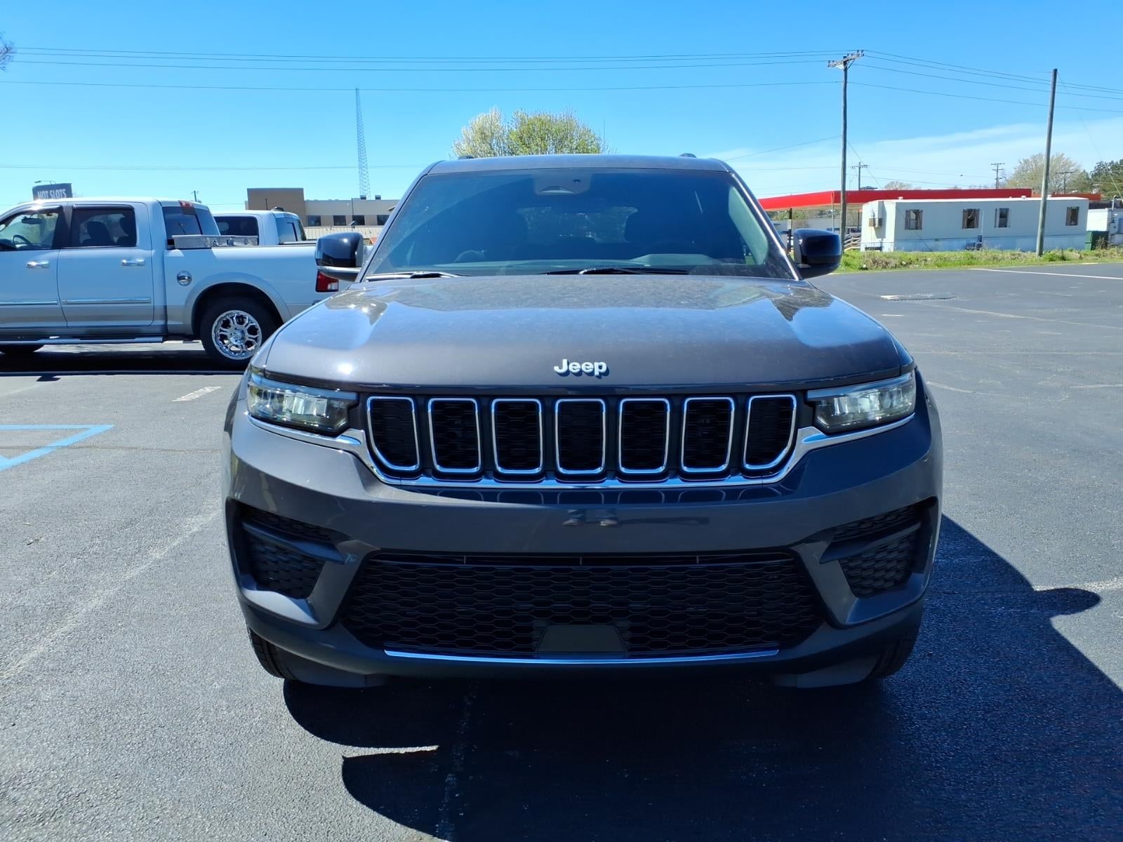 2026 Jeep Grand Cherokee GRAND CHEROKEE LAREDO 4X2