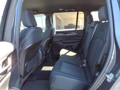 2026 Jeep Grand Cherokee GRAND CHEROKEE LAREDO 4X2