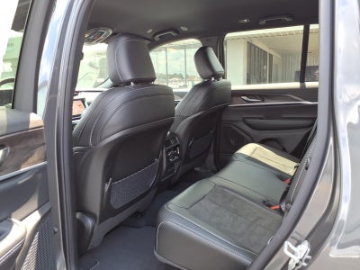 2026 Jeep Grand Cherokee GRAND CHEROKEE LAREDO ALTITUDE 4X2
