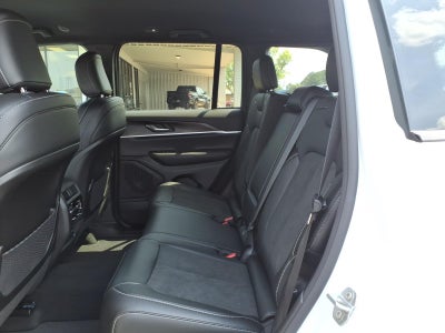 2026 Jeep Grand Cherokee GRAND CHEROKEE LAREDO ALTITUDE 4X2