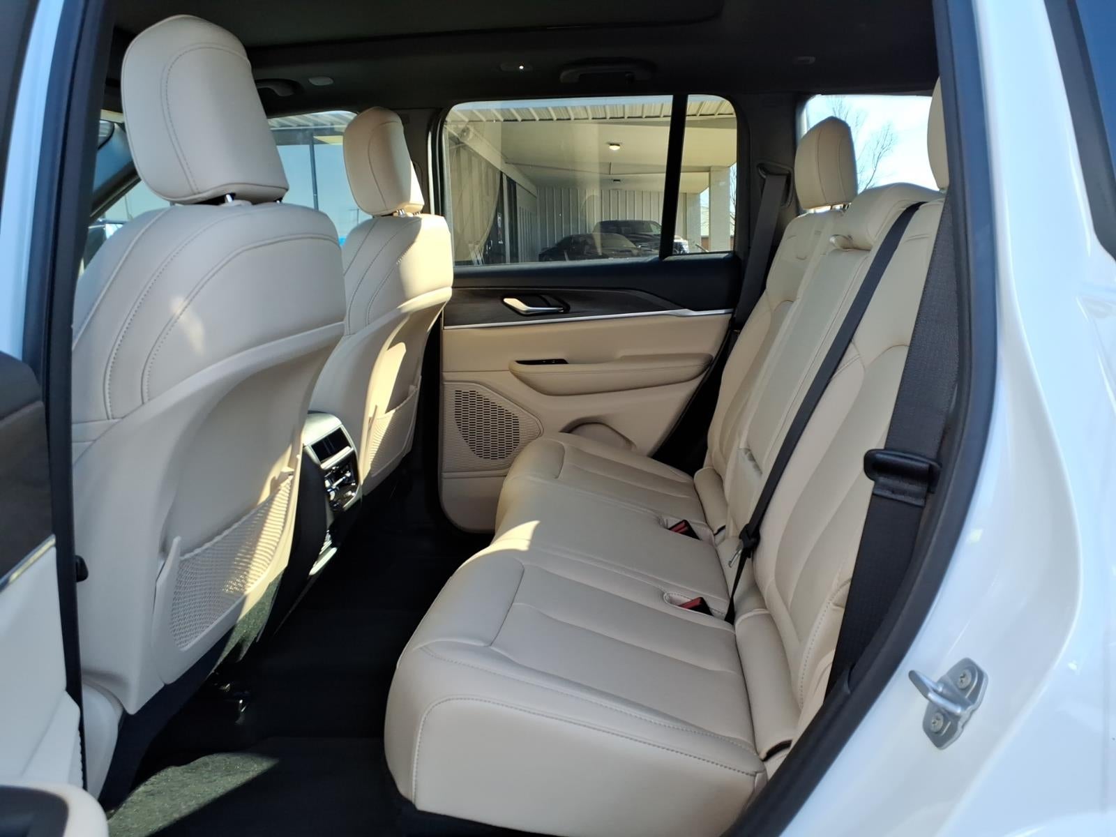 2025 Jeep Grand Cherokee GRAND CHEROKEE LIMITED 4X2