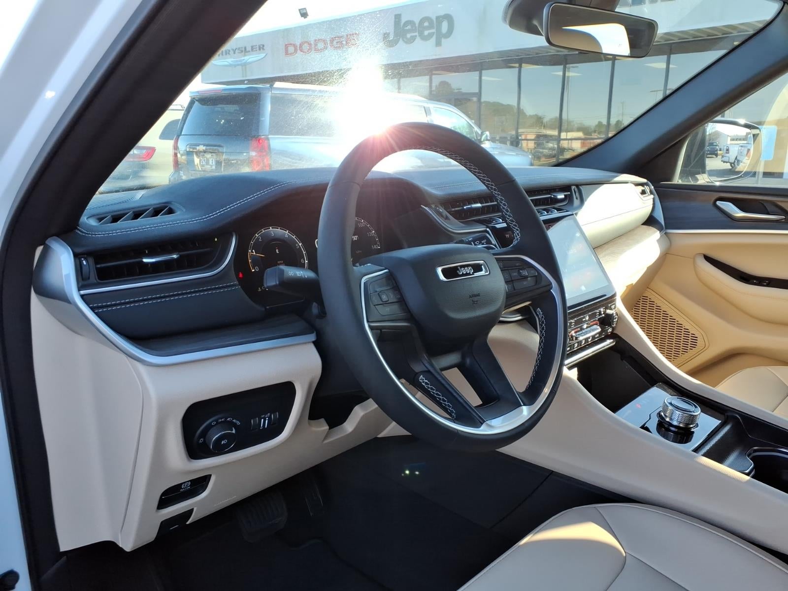 2025 Jeep Grand Cherokee GRAND CHEROKEE LIMITED 4X2