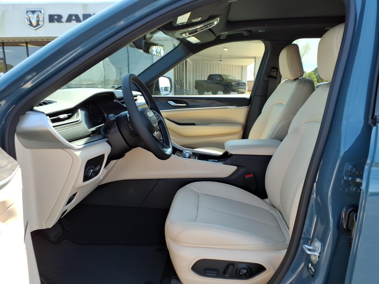 2026 Jeep Grand Cherokee GRAND CHEROKEE LIMITED 4X2