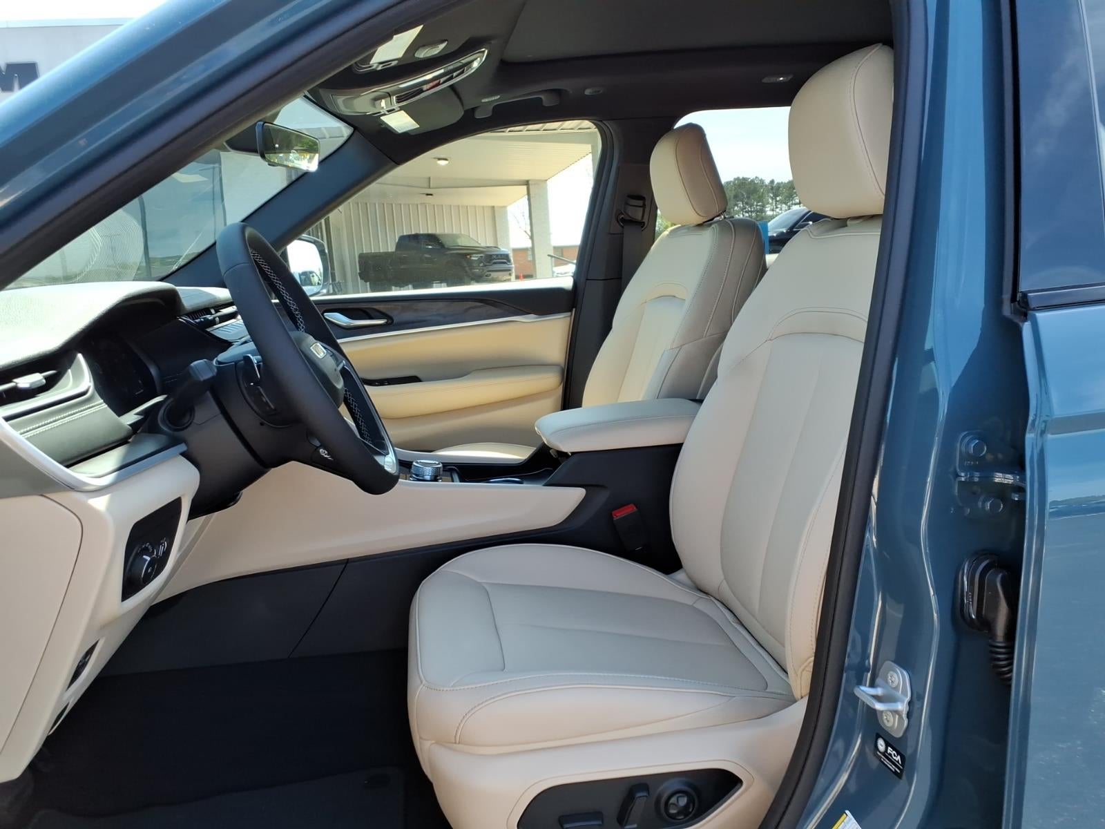 2026 Jeep Grand Cherokee GRAND CHEROKEE LIMITED 4X2