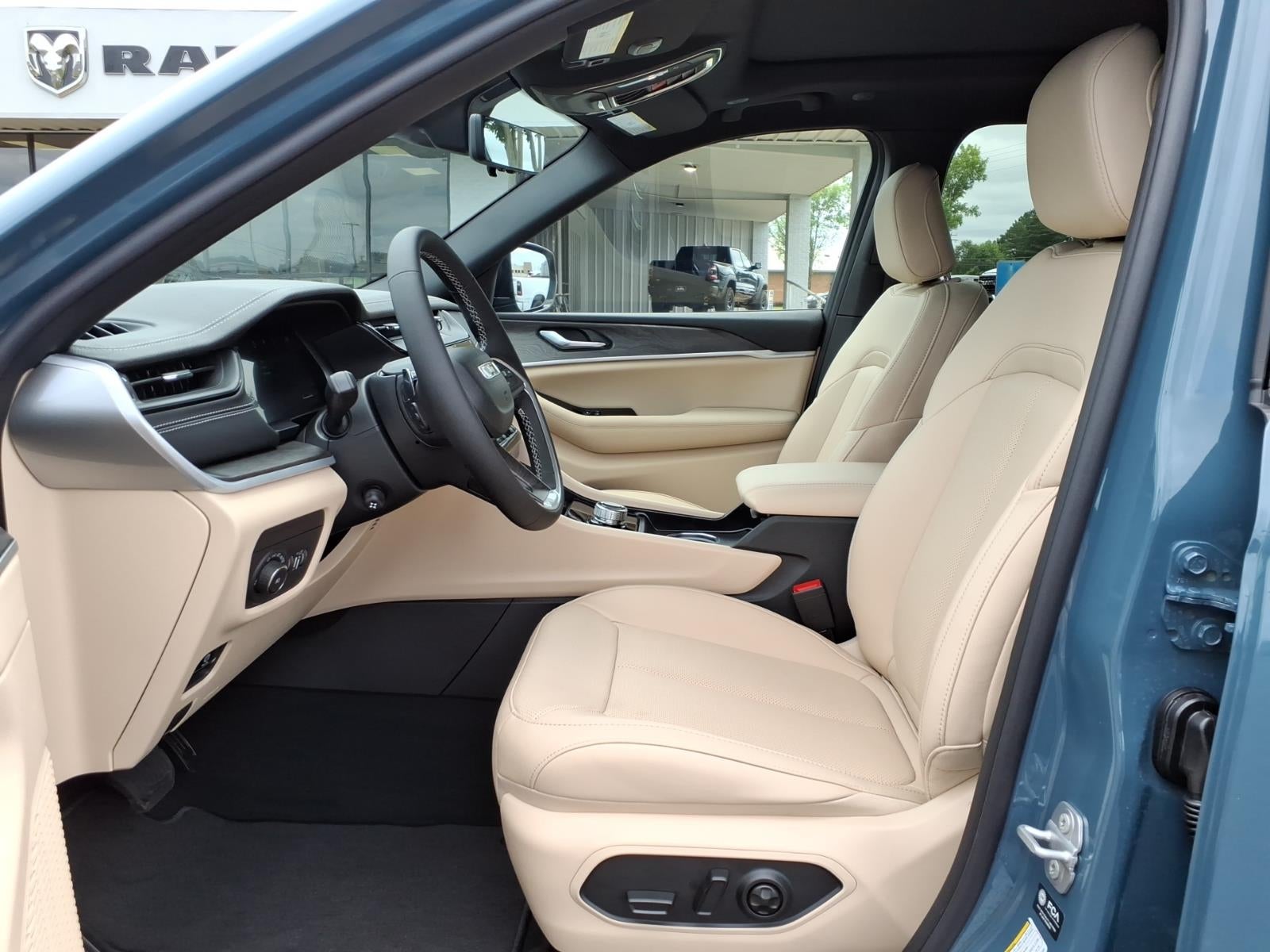 2026 Jeep Grand Cherokee GRAND CHEROKEE LIMITED 4X2