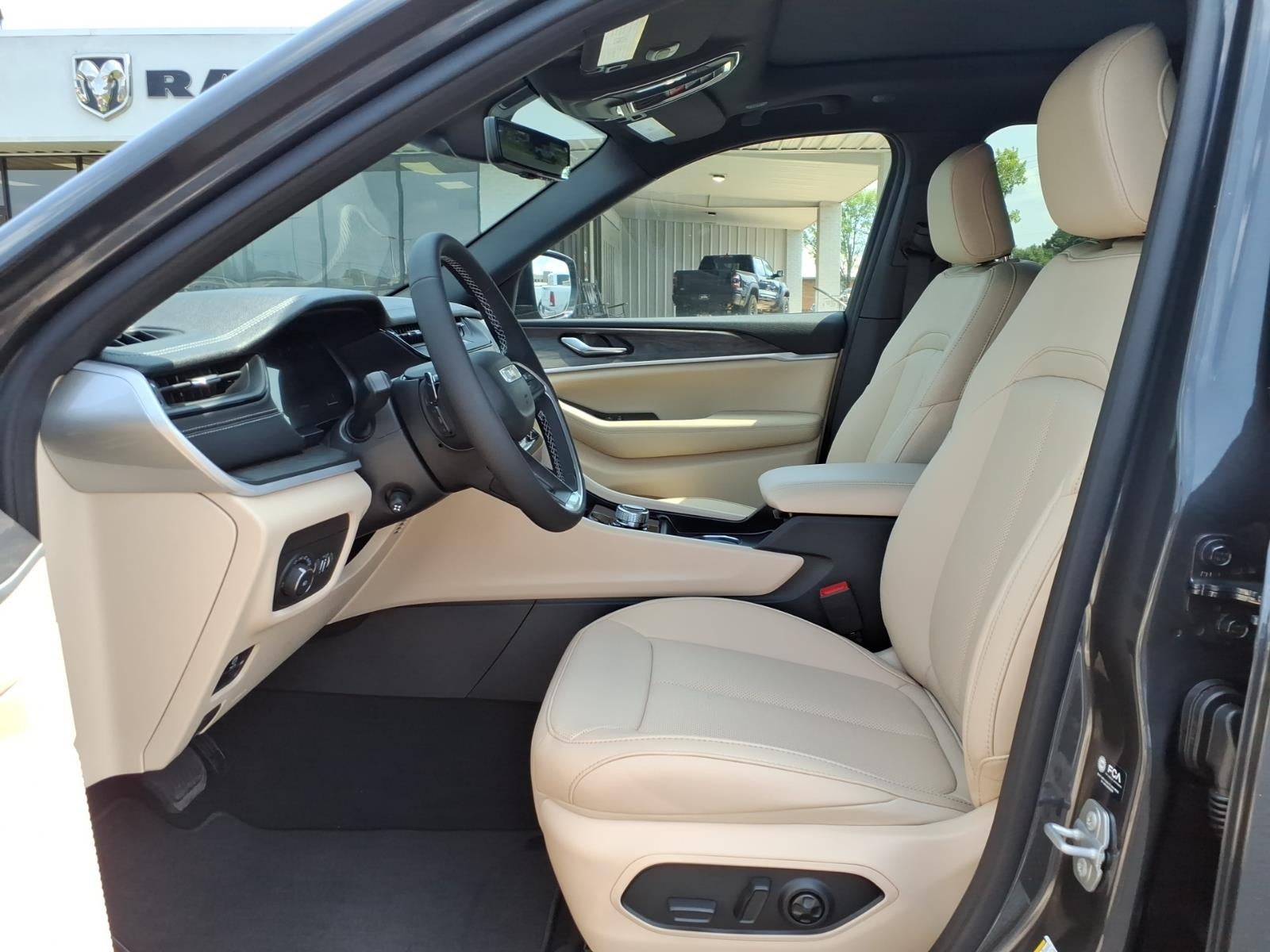 2026 Jeep Grand Cherokee GRAND CHEROKEE LIMITED 4X2