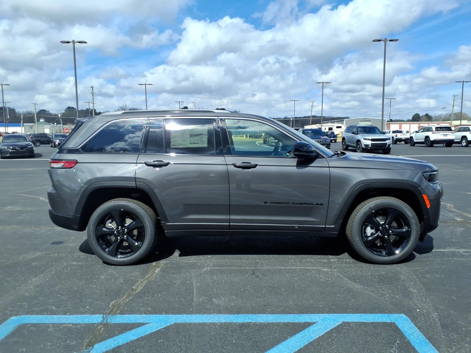 2026 Jeep Grand Cherokee GRAND CHEROKEE LIMITED 4X2