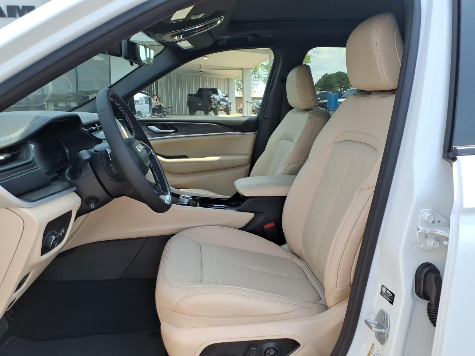 2026 Jeep Grand Cherokee GRAND CHEROKEE LIMITED 4X2