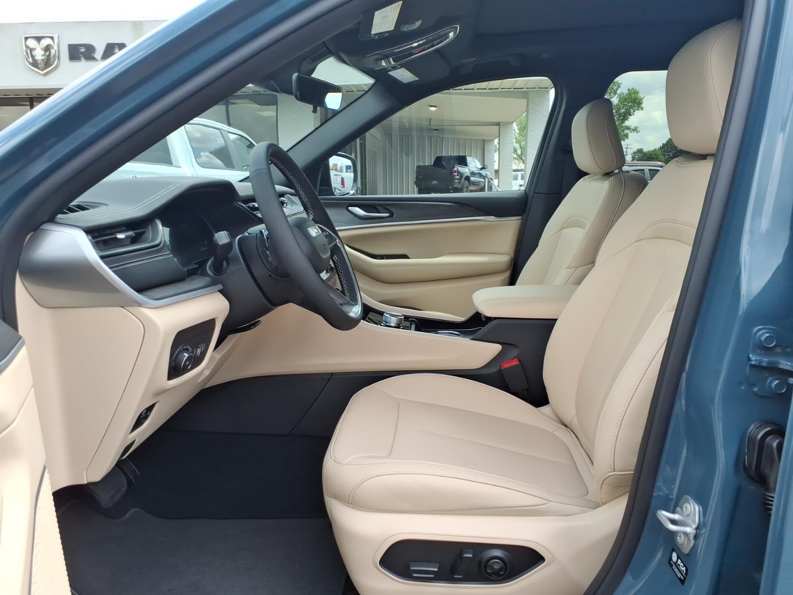 2026 Jeep Grand Cherokee GRAND CHEROKEE LIMITED 4X2