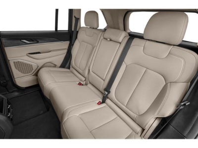 2023 Jeep Grand Cherokee Overland 4x2