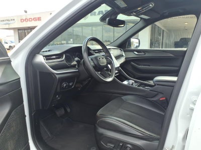 2023 Jeep Grand Cherokee L Altitude 4x2