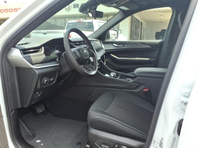 2026 Jeep Grand Cherokee GRAND CHEROKEE L LAREDO X 4X2