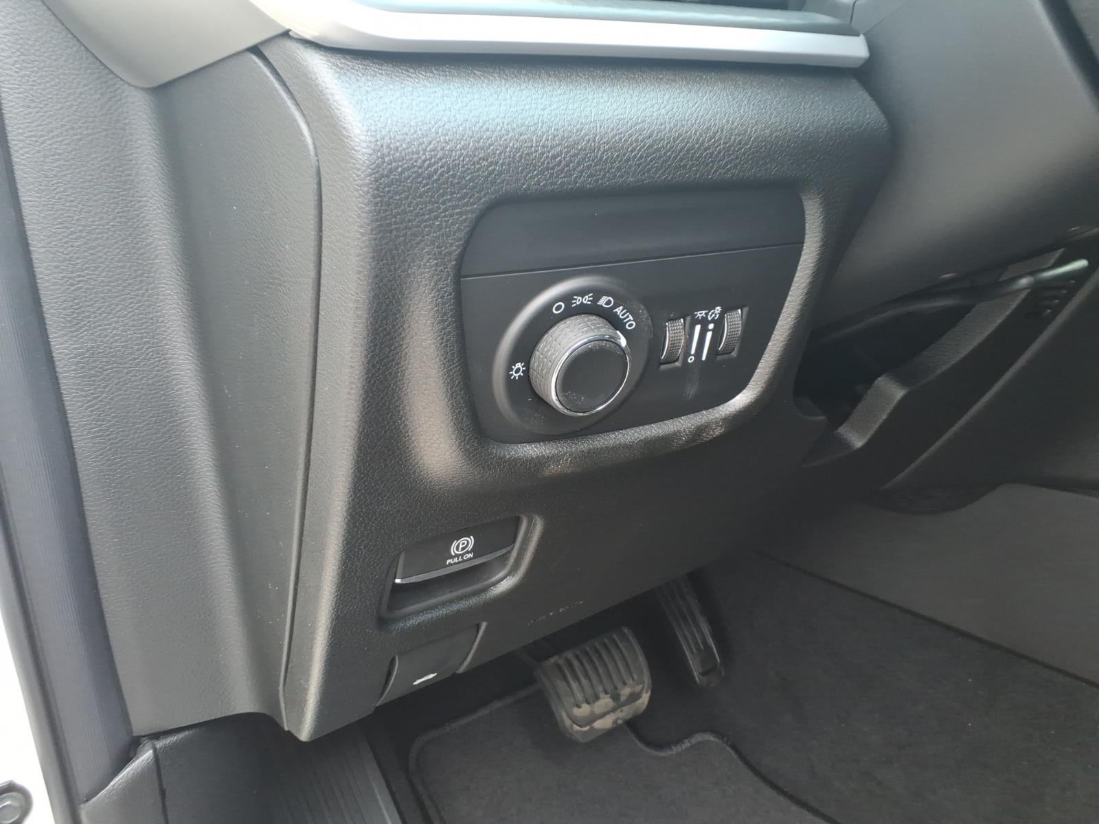 2026 Jeep Grand Cherokee GRAND CHEROKEE L LAREDO X 4X2
