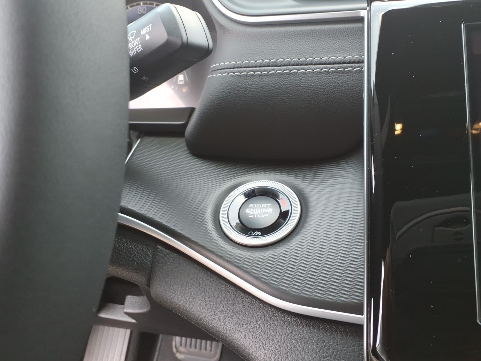 2026 Jeep Grand Cherokee GRAND CHEROKEE L LAREDO X 4X2
