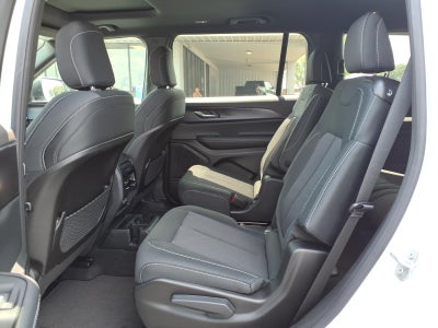 2026 Jeep Grand Cherokee GRAND CHEROKEE L LAREDO X 4X2