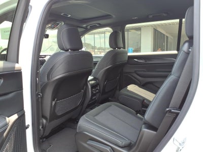 2026 Jeep Grand Cherokee GRAND CHEROKEE L LAREDO X 4X2