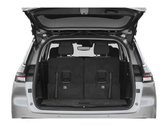 2023 Jeep Grand Cherokee L Altitude 4x2