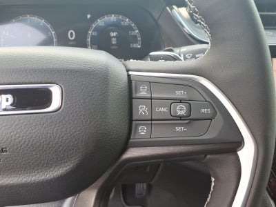 2026 Jeep Grand Cherokee GRAND CHEROKEE L LAREDO ALTITUDE 4X2