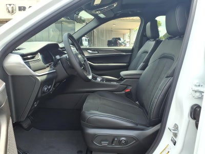 2026 Jeep Grand Cherokee GRAND CHEROKEE L LAREDO ALTITUDE 4X2