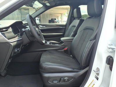 2026 Jeep Grand Cherokee GRAND CHEROKEE L LAREDO ALTITUDE 4X2