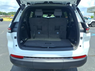2026 Jeep Grand Cherokee GRAND CHEROKEE L LAREDO ALTITUDE 4X2