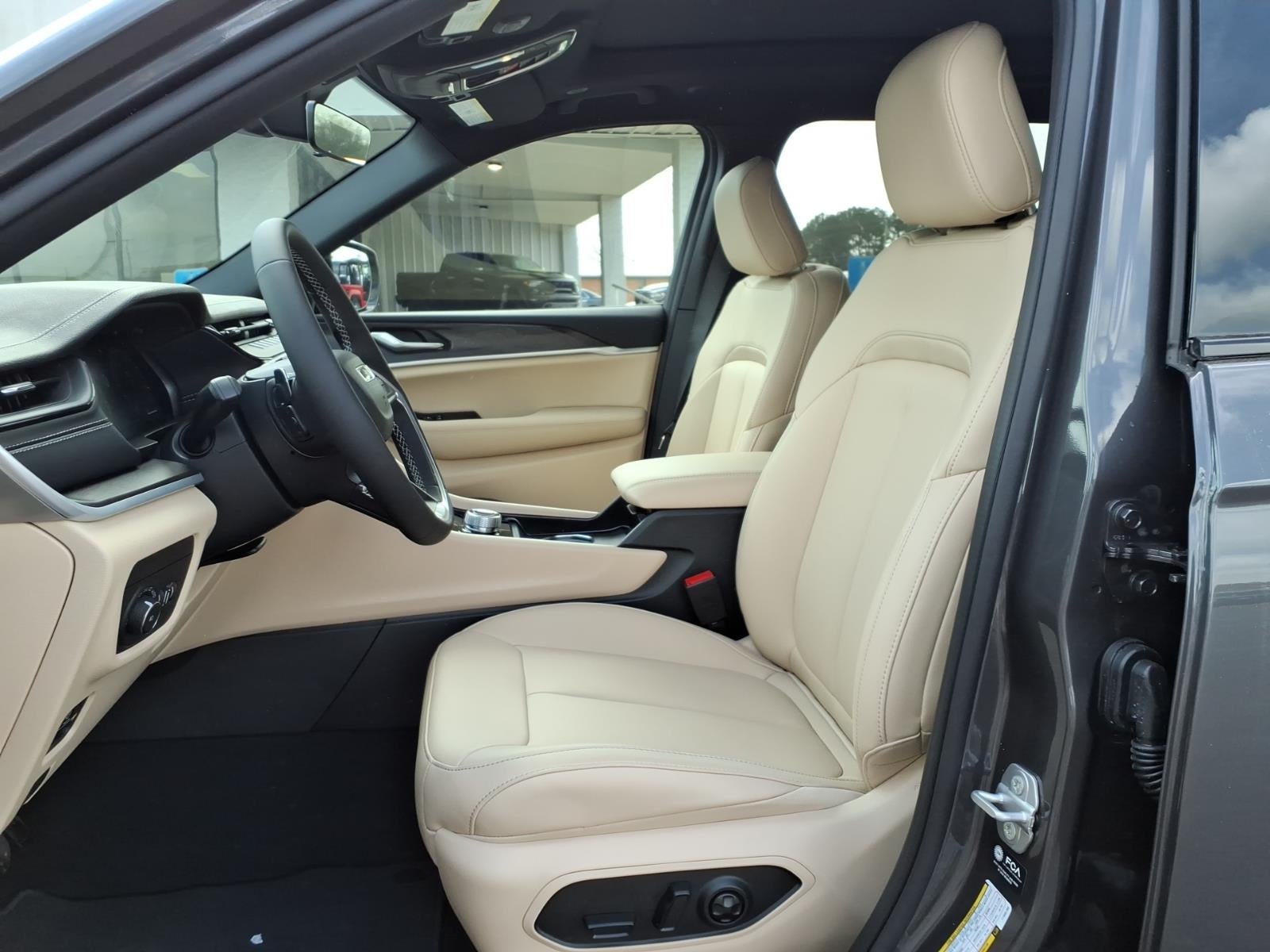 2026 Jeep Grand Cherokee GRAND CHEROKEE L LIMITED 4X2