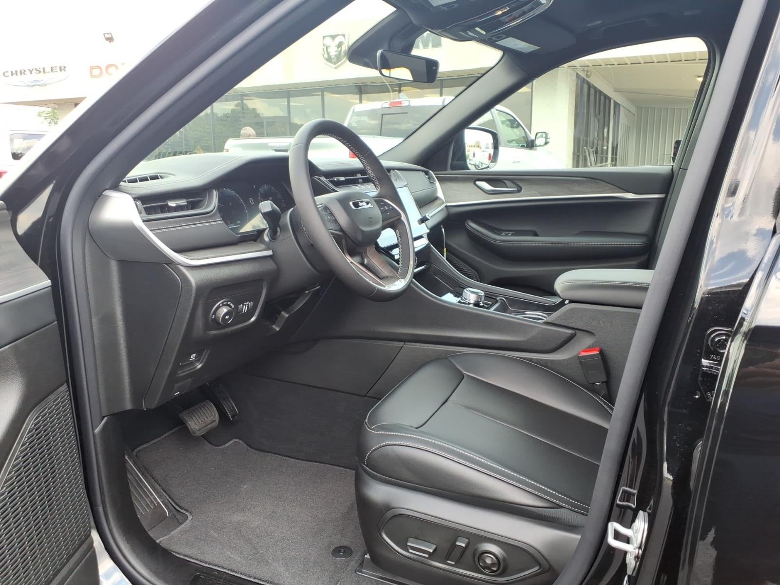 2026 Jeep Grand Cherokee GRAND CHEROKEE L LIMITED 4X2