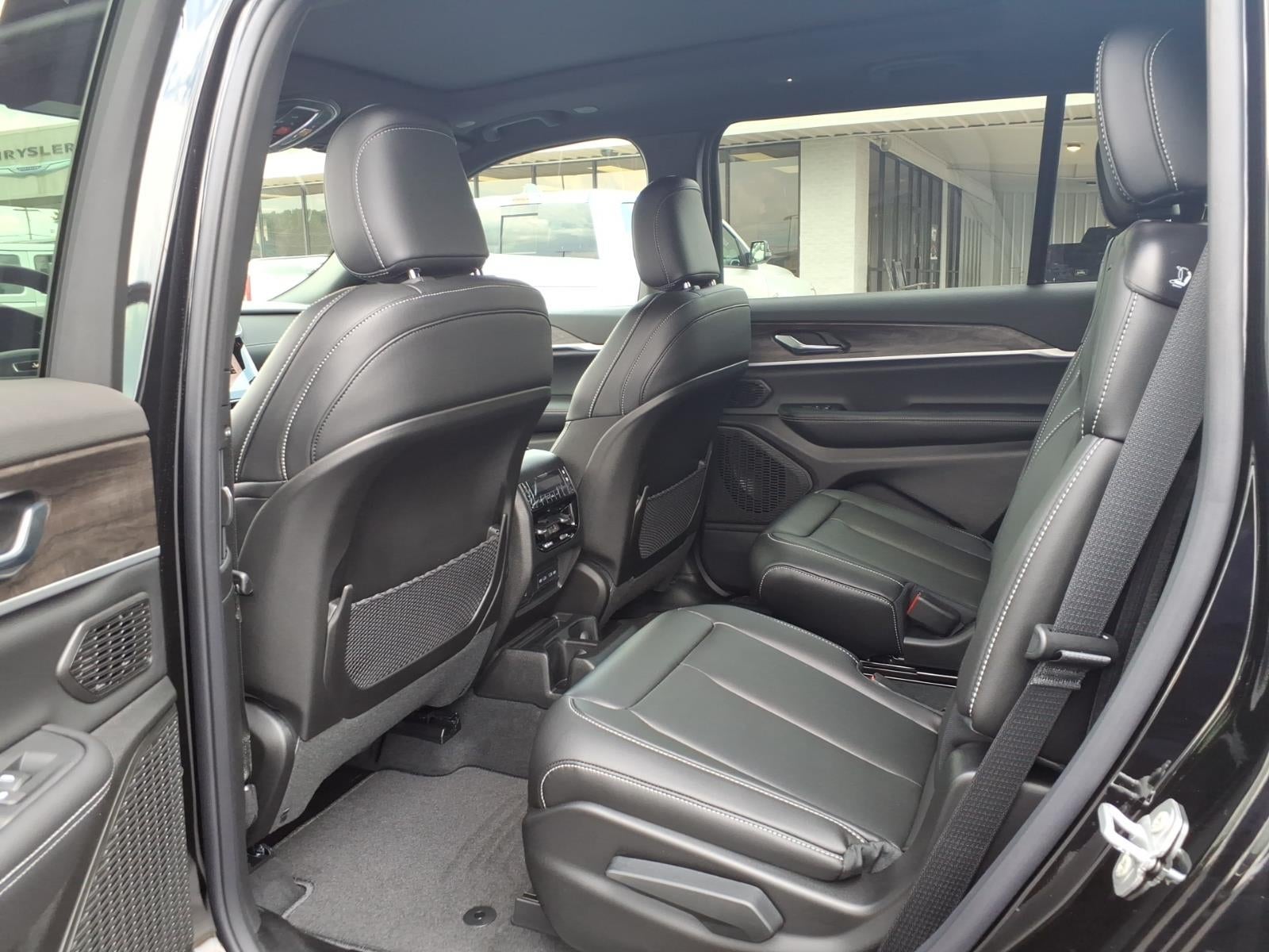 2026 Jeep Grand Cherokee GRAND CHEROKEE L LIMITED 4X2