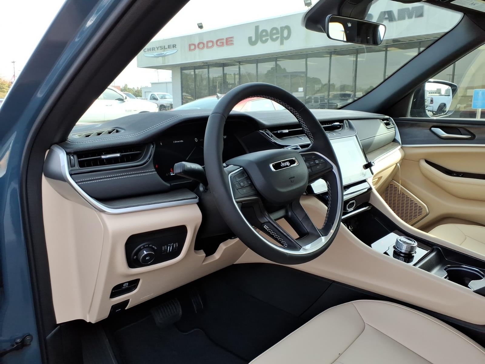 2026 Jeep Grand Cherokee GRAND CHEROKEE L LIMITED 4X2