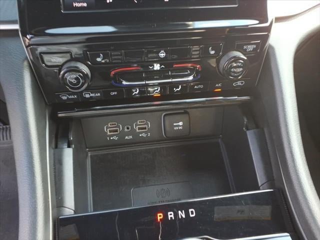 2024 Jeep Grand Cherokee L Altitude 4x4