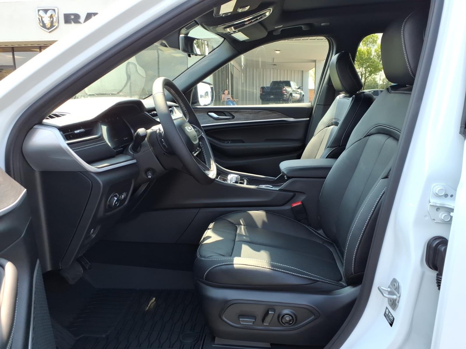 2026 Jeep Grand Cherokee GRAND CHEROKEE L LIMITED RESERVE 4X4