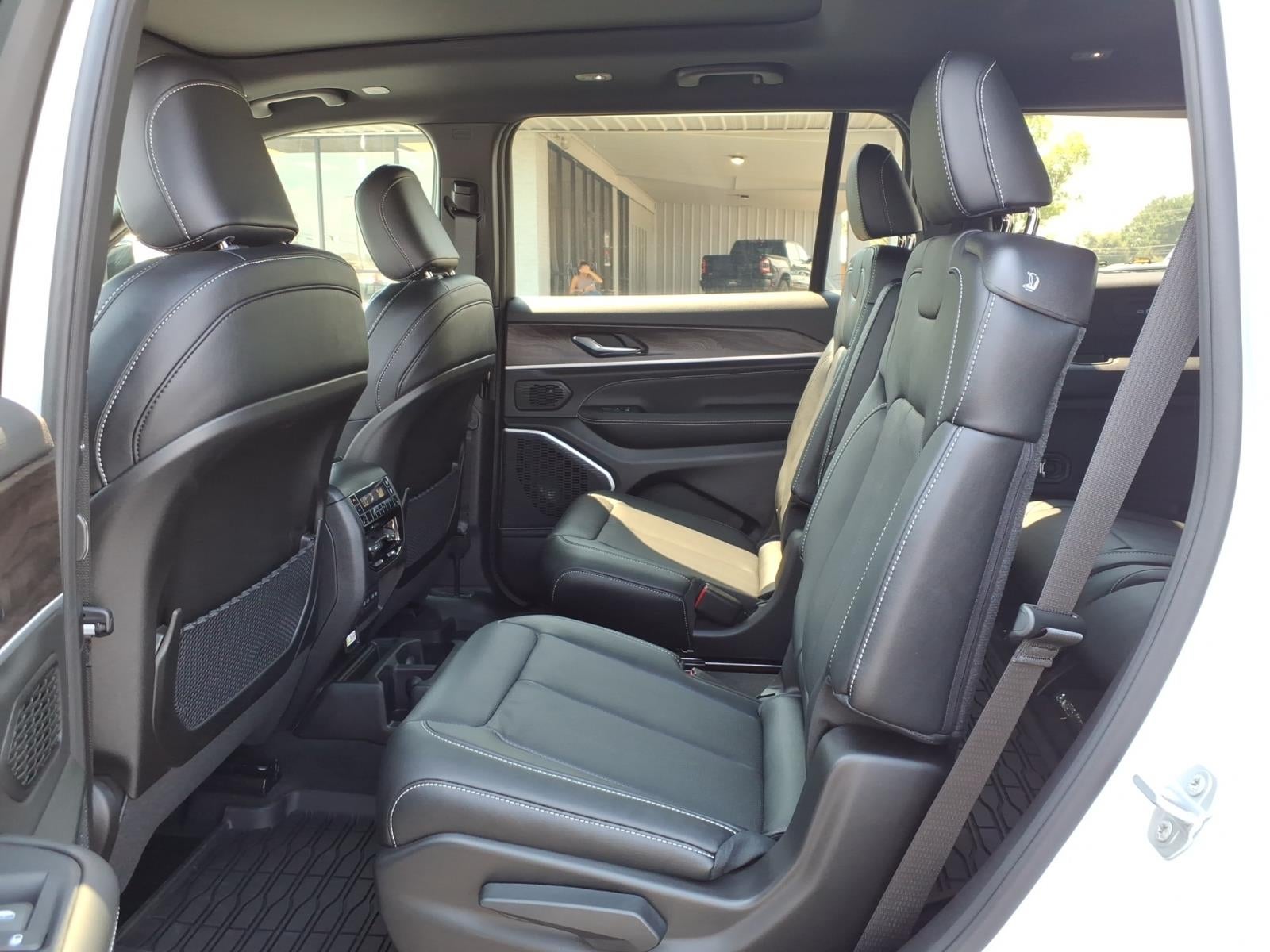 2026 Jeep Grand Cherokee GRAND CHEROKEE L LIMITED RESERVE 4X4