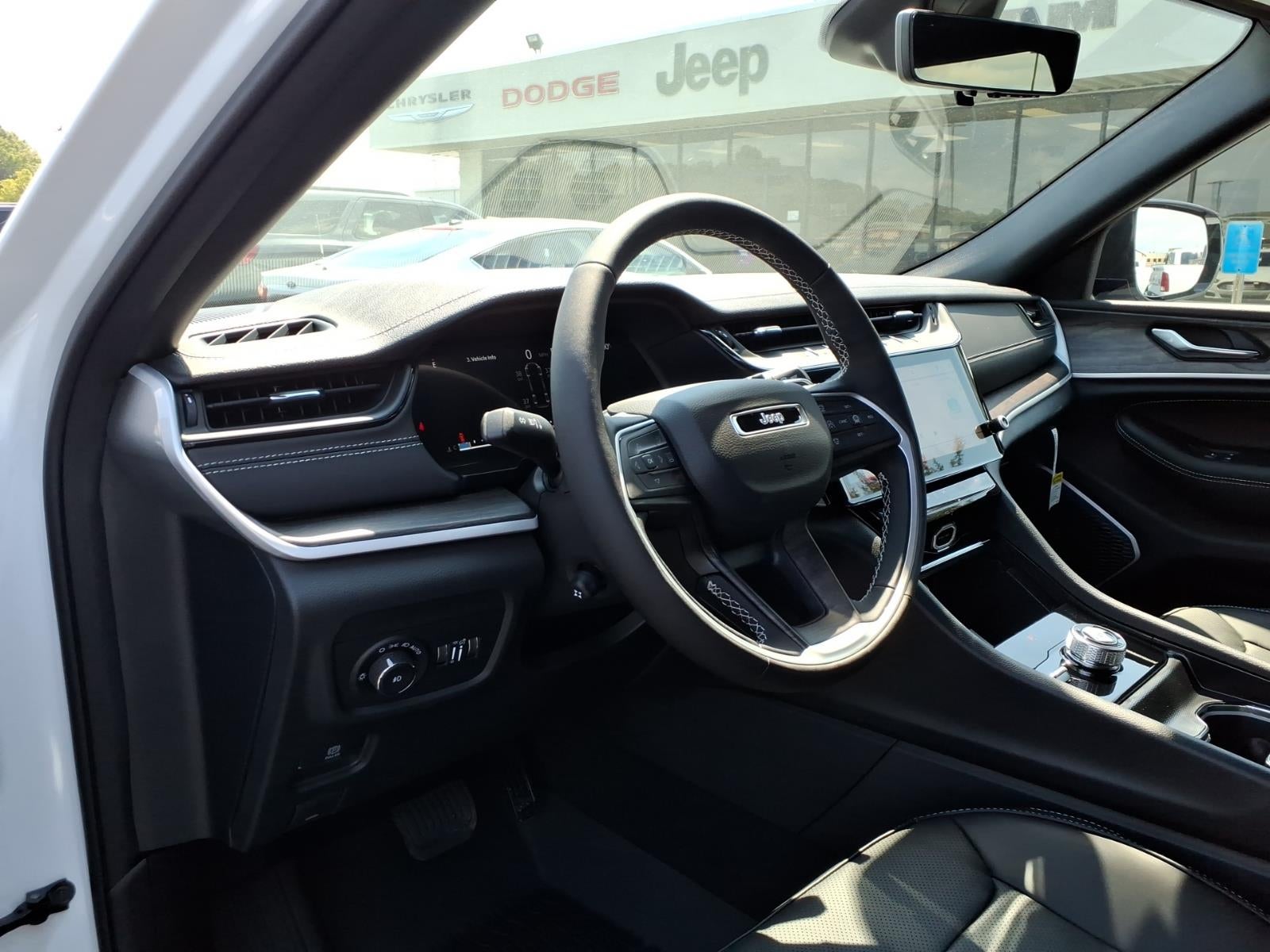2026 Jeep Grand Cherokee GRAND CHEROKEE L LIMITED RESERVE 4X4