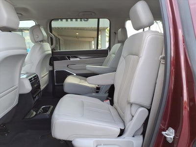 2024 Jeep Wagoneer Series II 4x2